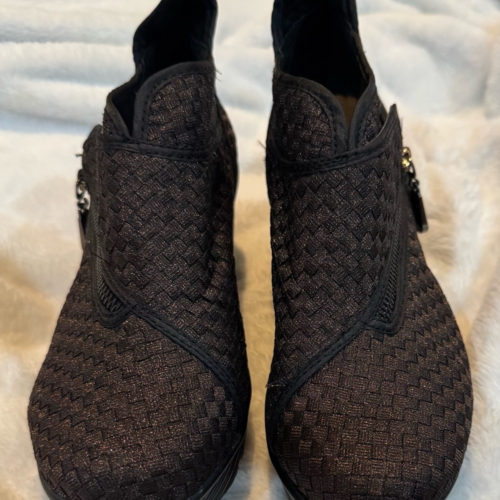 Bernie Mev womens Brown Zig
Zag Snkle Bootie Sz 5.5 - Picture 4 of 5